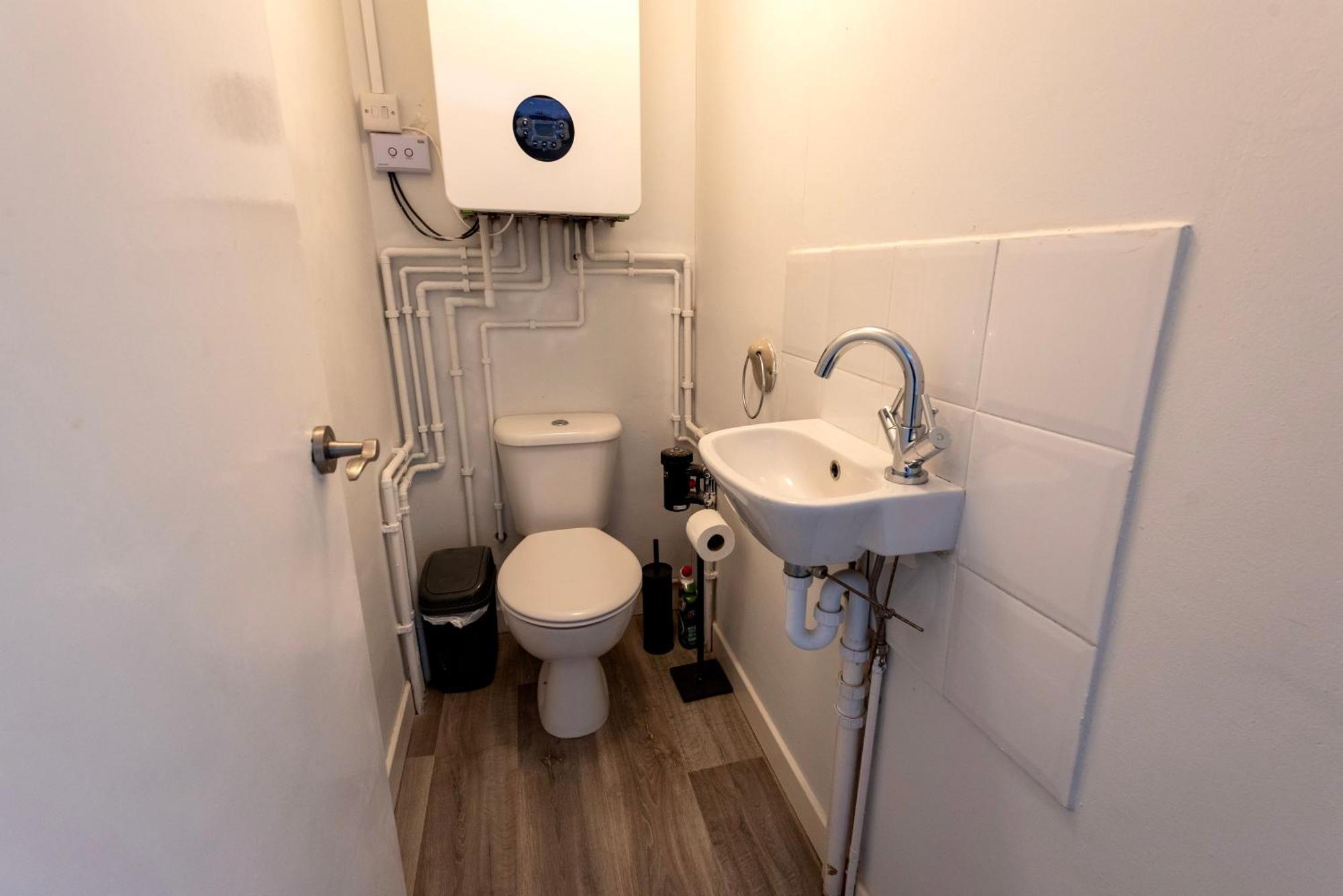 Single Room In Brand New 5 Bedroom Home BW Room 2 Солихалл Экстерьер фото